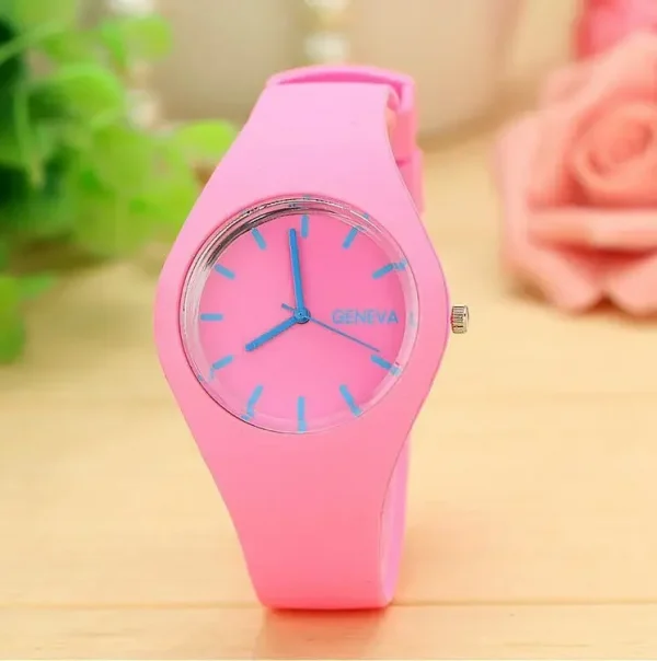 Women's Fashion Casual Sports Silicone Wristwatch