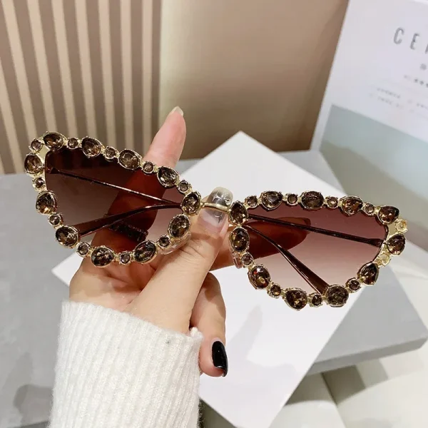 Cat Eye Metal Frame Sunglasses