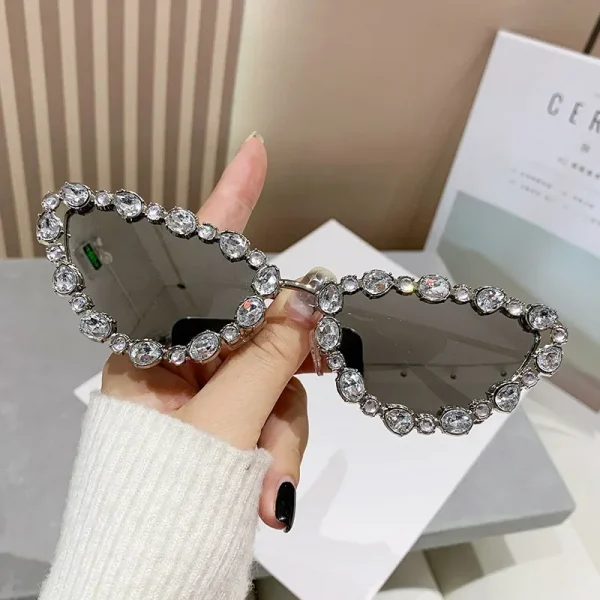 Cat Eye Metal Frame Sunglasses