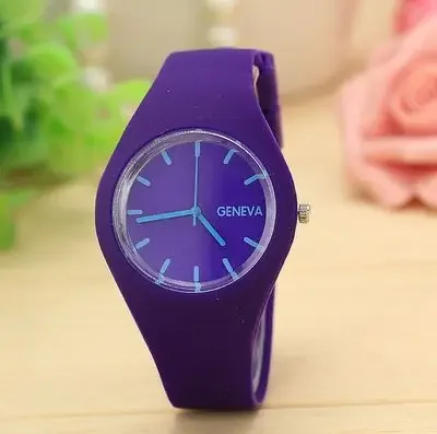 Women's Fashion Casual Sports Silicone Wristwatch